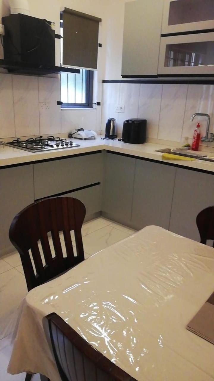 Nayuha Apt B Flic en Flac Luaran gambar