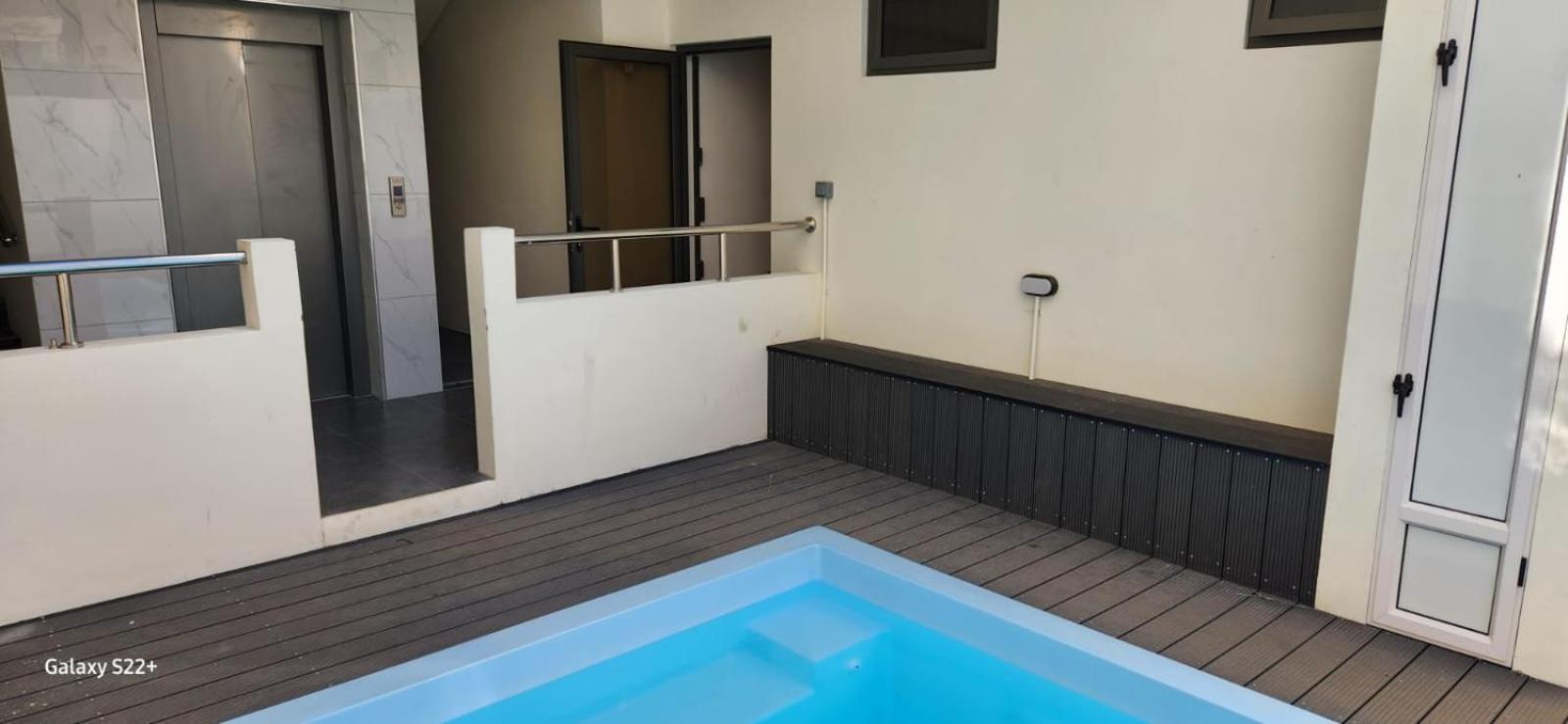 Nayuha Apt B Flic en Flac Luaran gambar