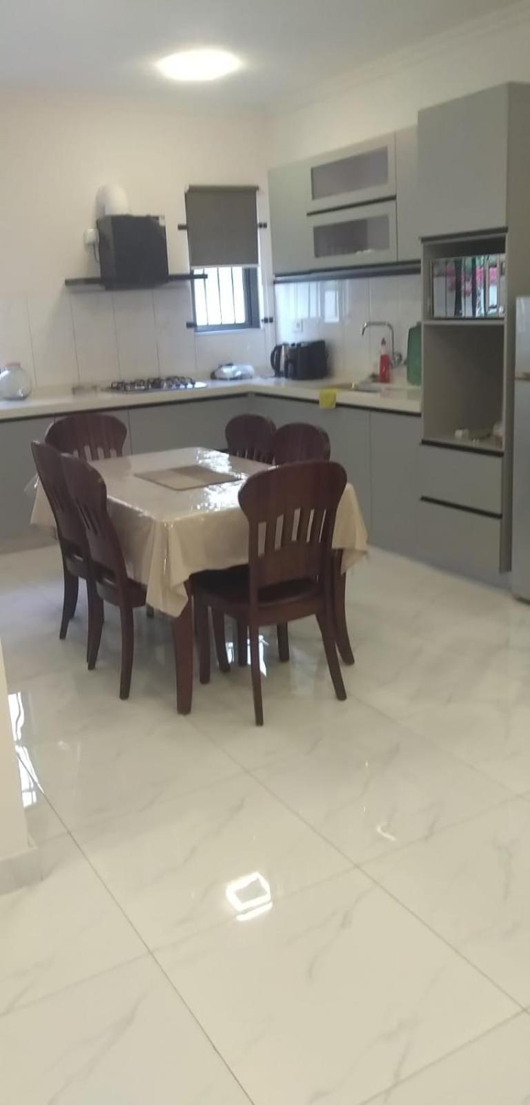 Nayuha Apt B Flic en Flac Luaran gambar